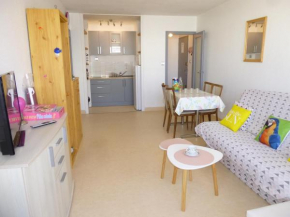 Appartement familial avec balcon, à 50m de la plage – 2 pièces, 4 couchages, WiFi et parking gratuits - FR-1-224C-153
